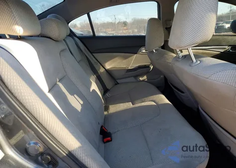 2013 Honda Civic Hybrid z USA, uszkodzony, nr VIN 19XFB4F26DE201399